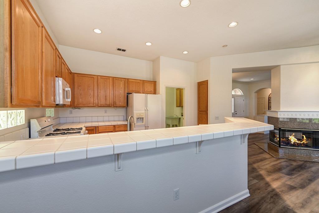 7533 Locomotive Lane