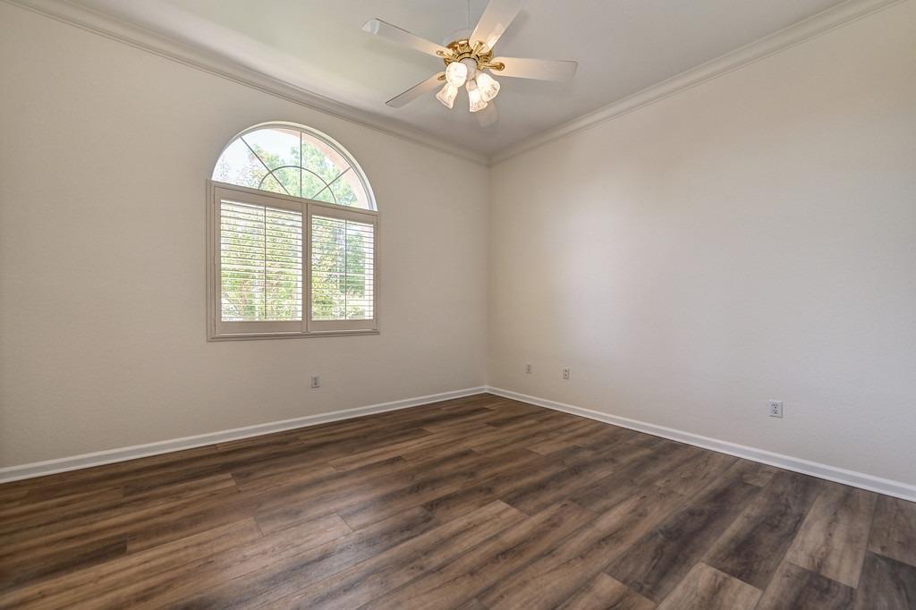 7533 Locomotive Lane