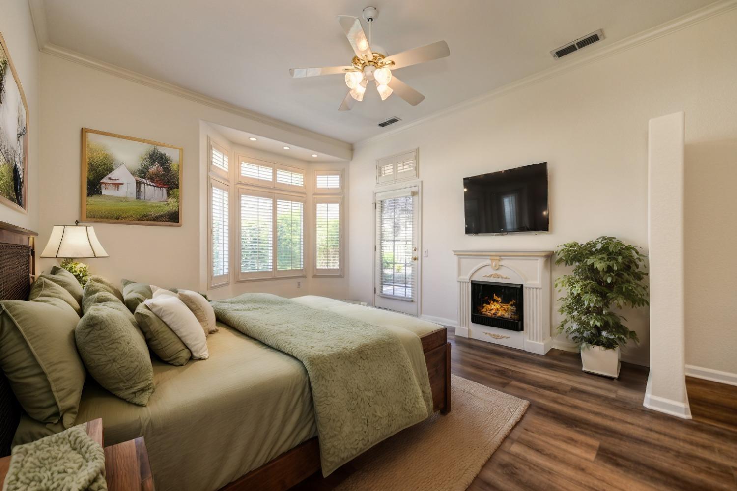 7533 Locomotive Lane