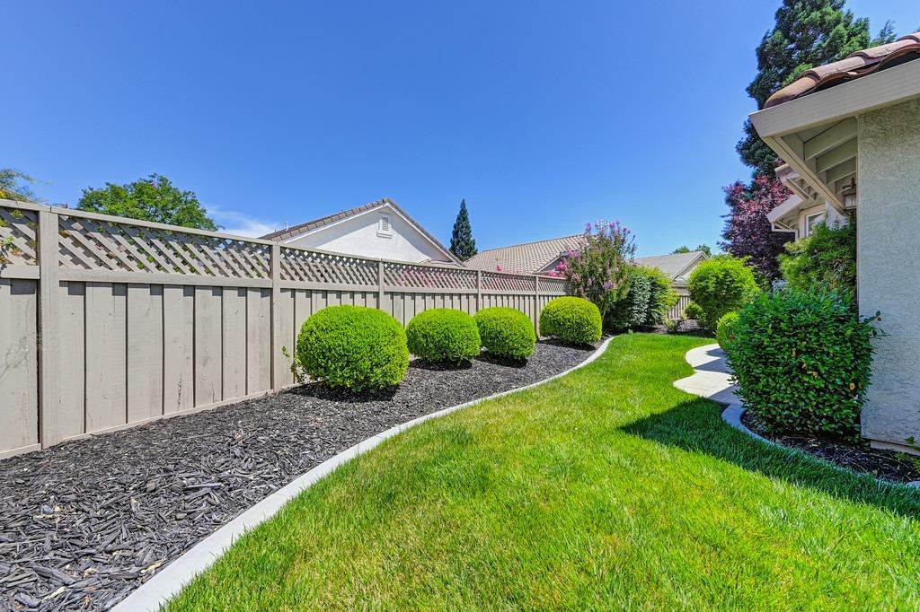 7533 Locomotive Lane