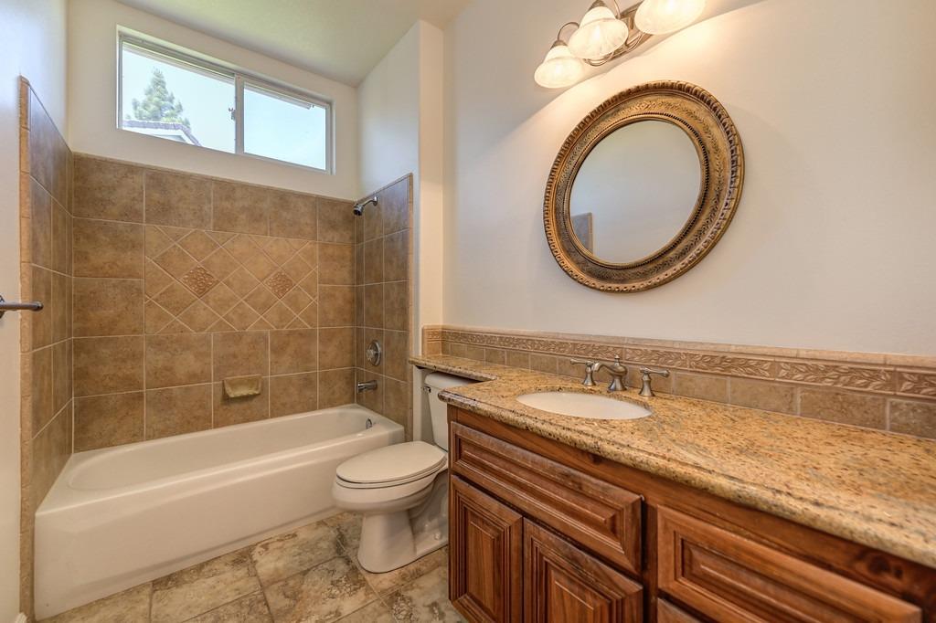 7533 Locomotive Lane