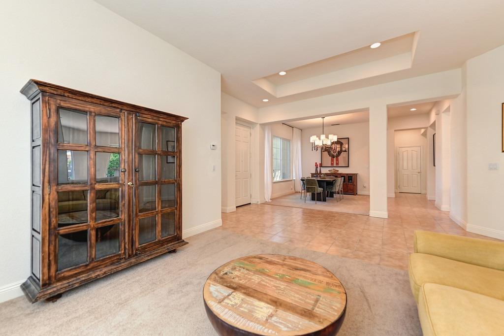 1556 Deer Hollow Way