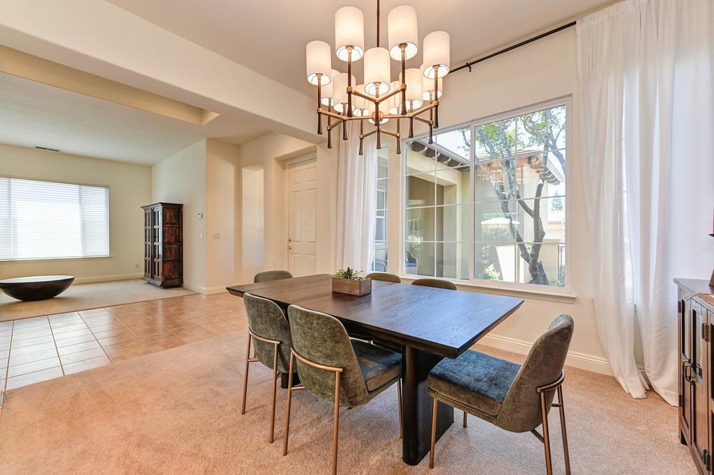 1556 Deer Hollow Way