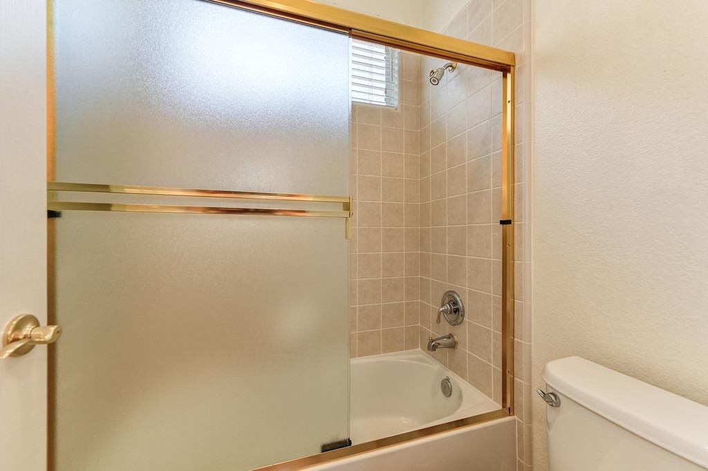 1556 Deer Hollow Way