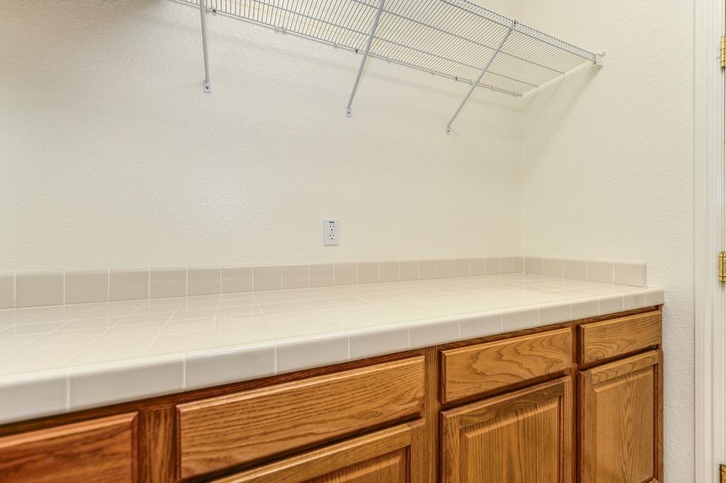 1556 Deer Hollow Way