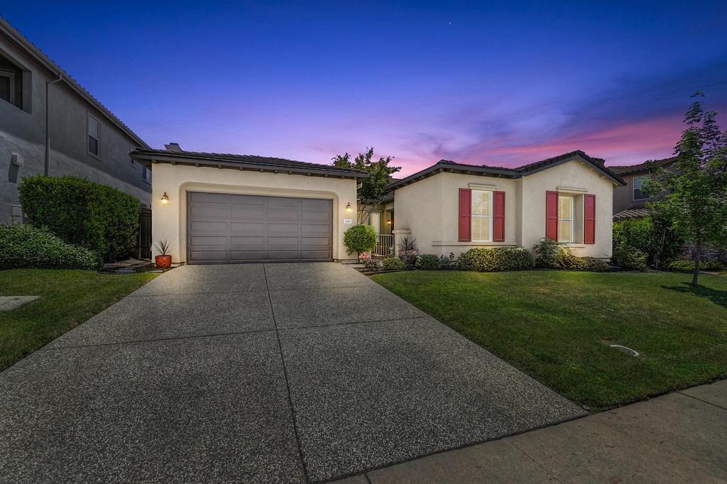 1556 Deer Hollow Way