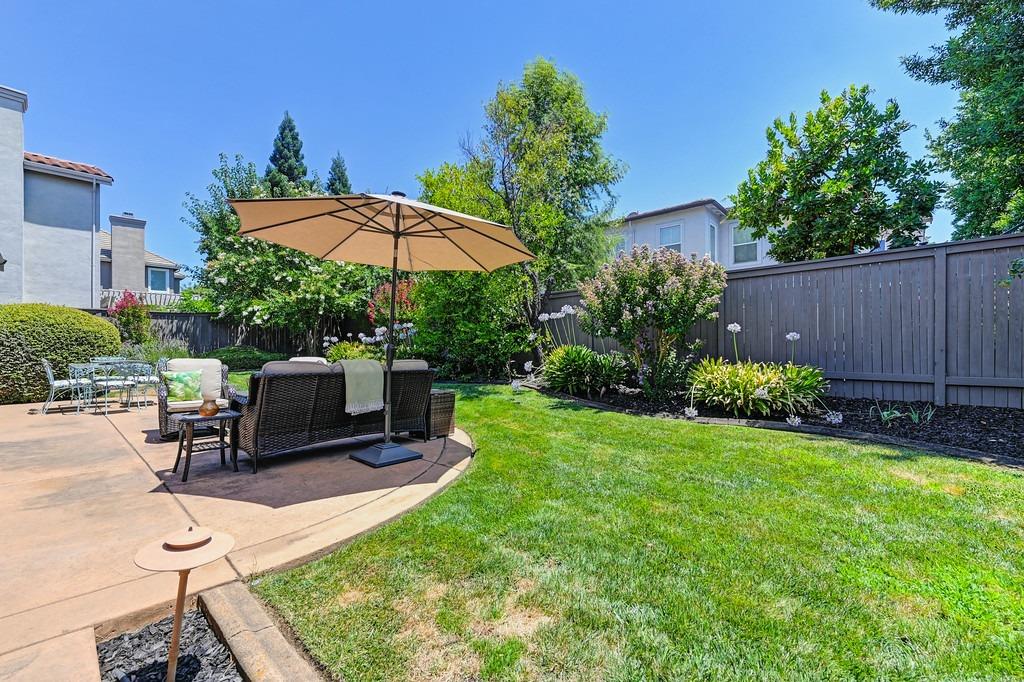 1556 Deer Hollow Way