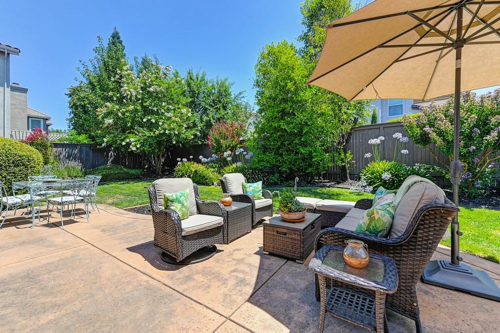 1556 Deer Hollow Way