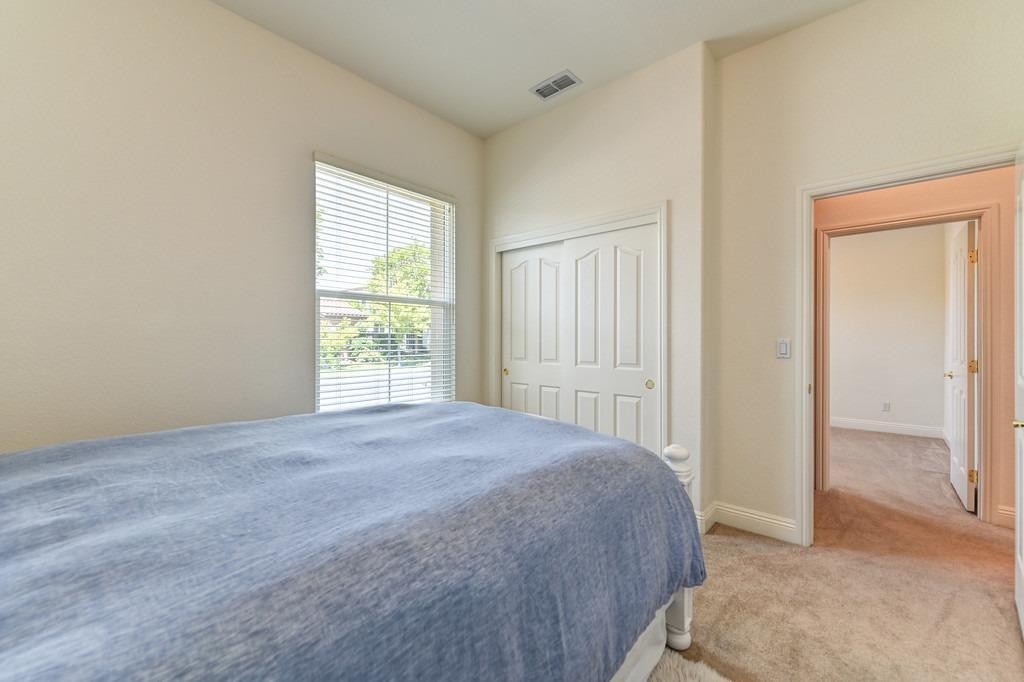 1556 Deer Hollow Way