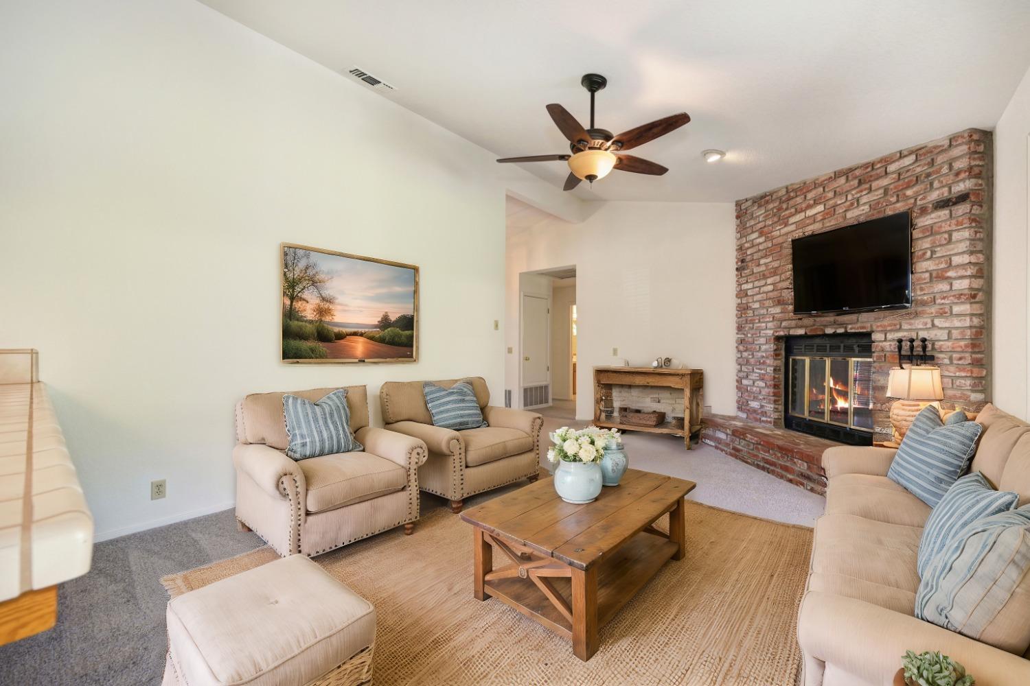 1321 Meadowvista Way