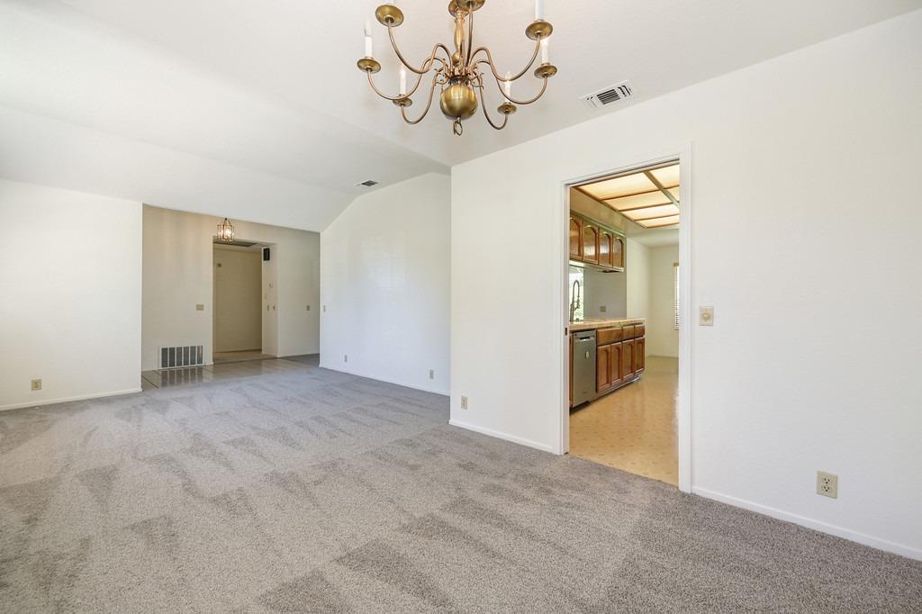 1321 Meadowvista Way