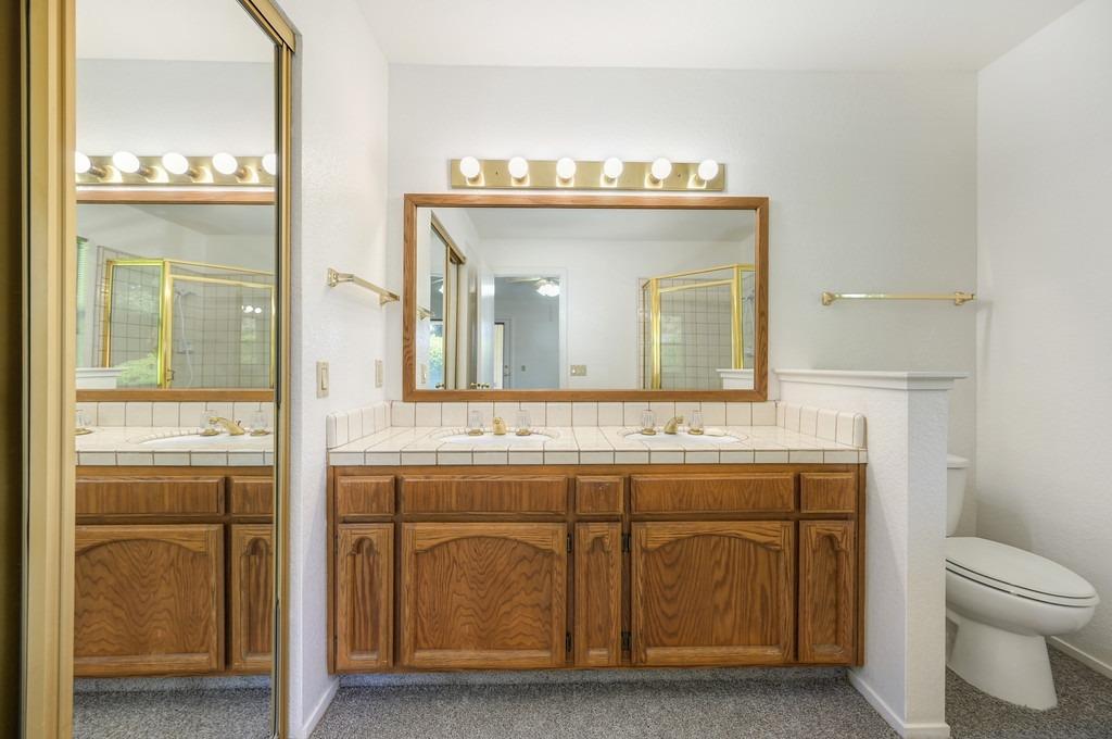 1321 Meadowvista Way