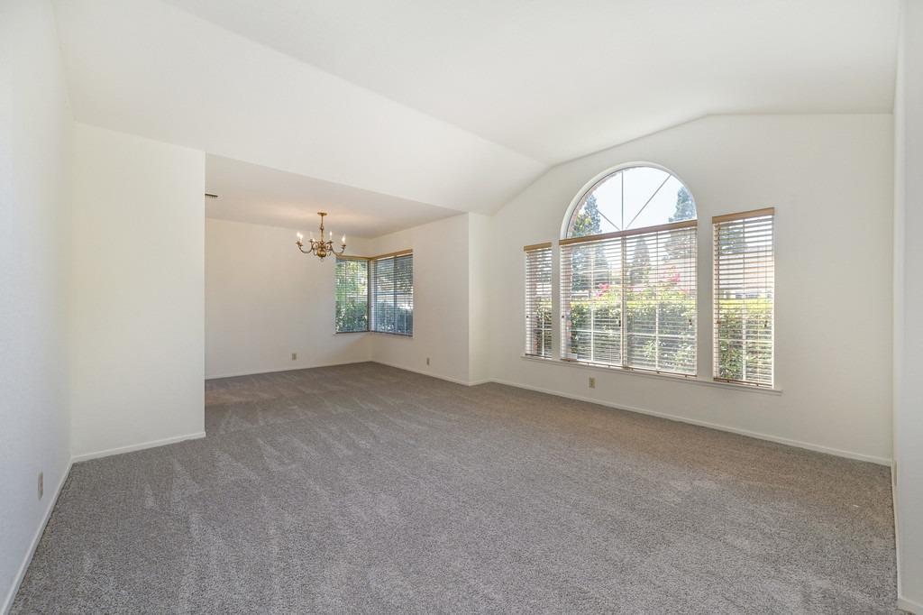 1321 Meadowvista Way