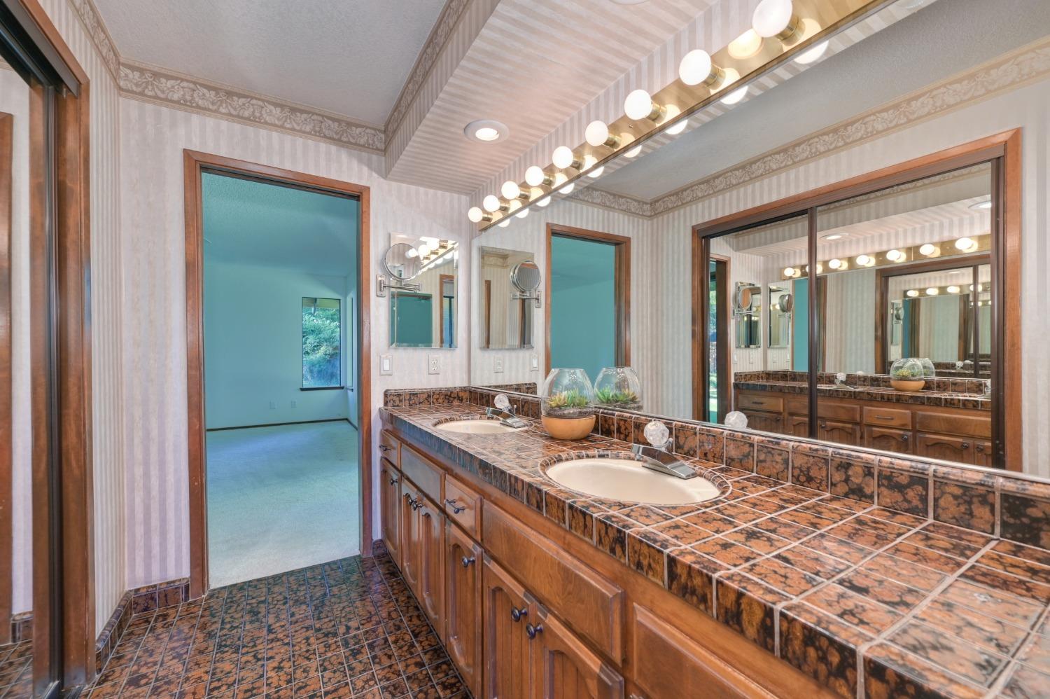 2303 Thistle Down Drive