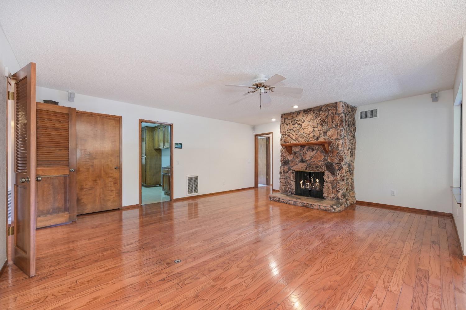 2303 Thistle Down Drive