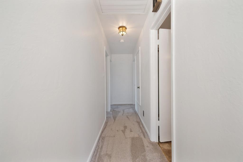 7551 Eastgate Avenue