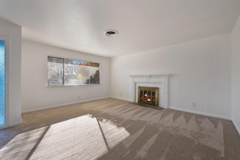 7551 Eastgate Avenue