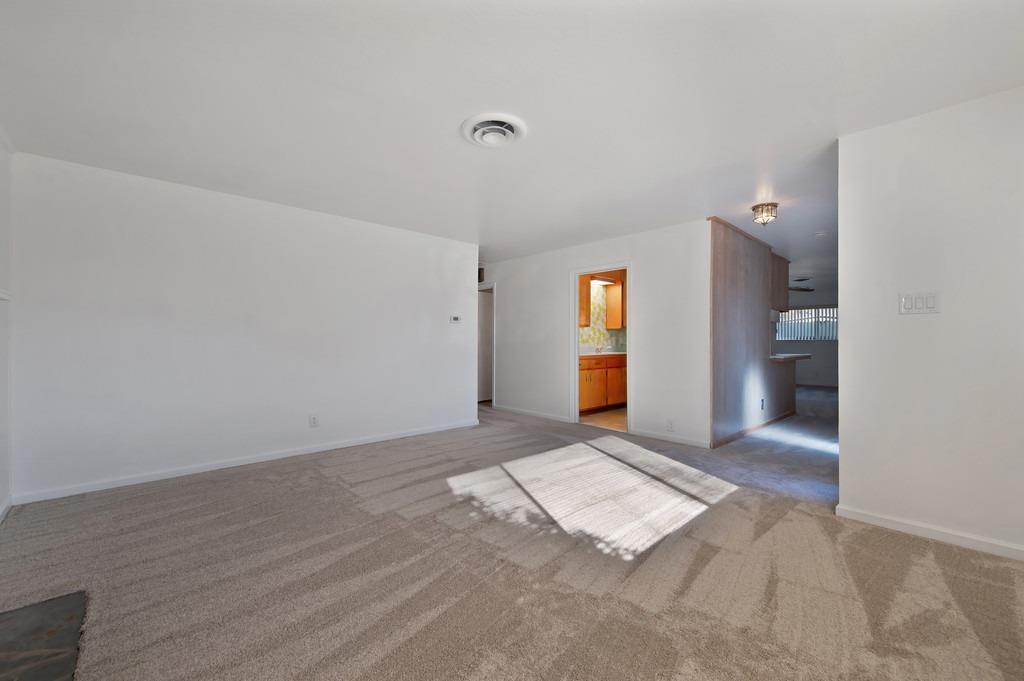 7551 Eastgate Avenue