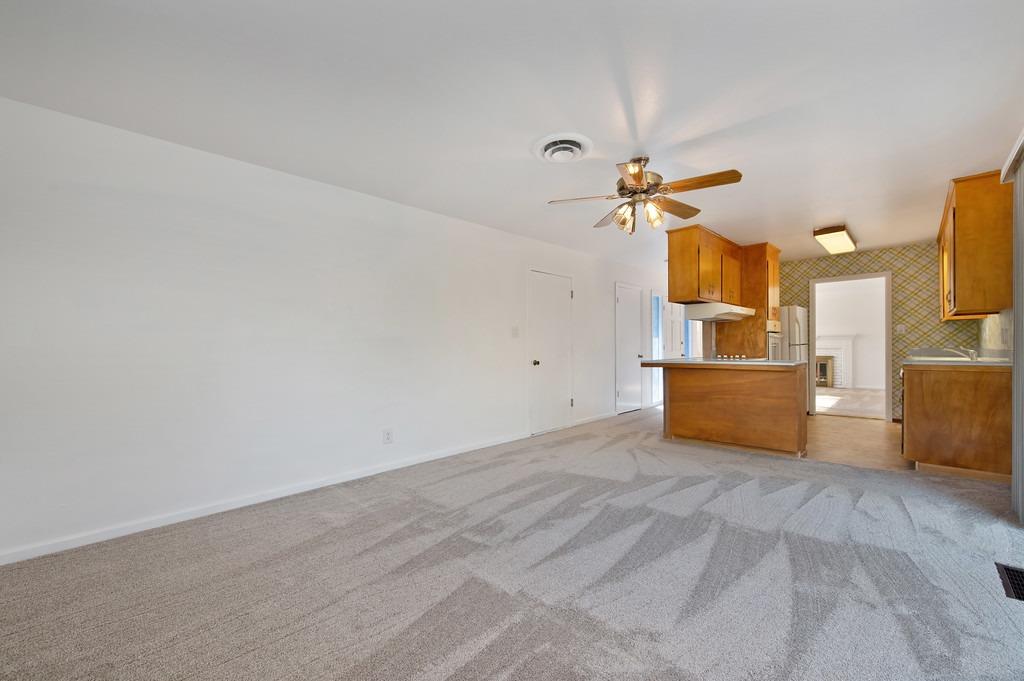 7551 Eastgate Avenue