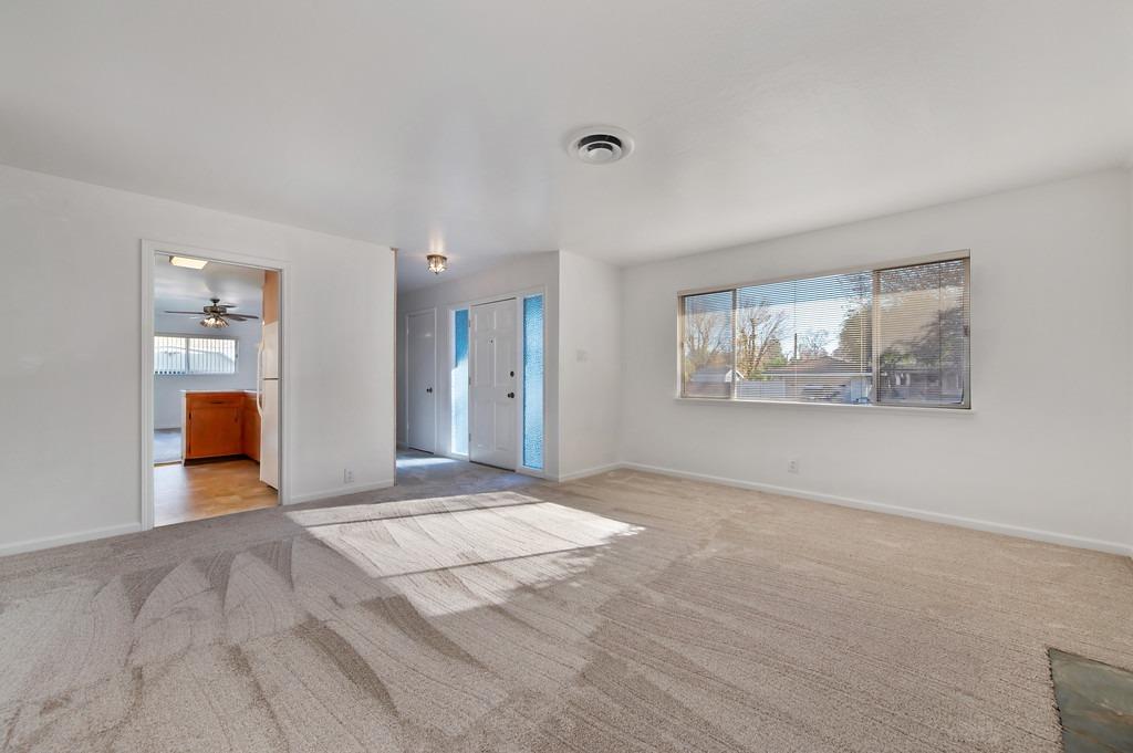 7551 Eastgate Avenue