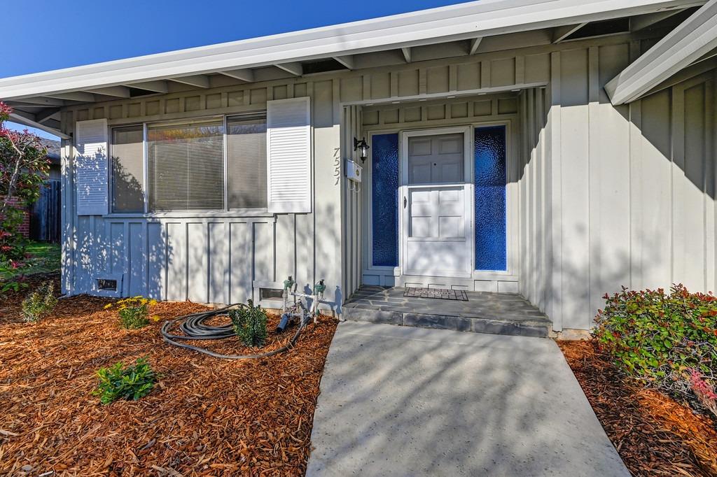 7551 Eastgate Avenue