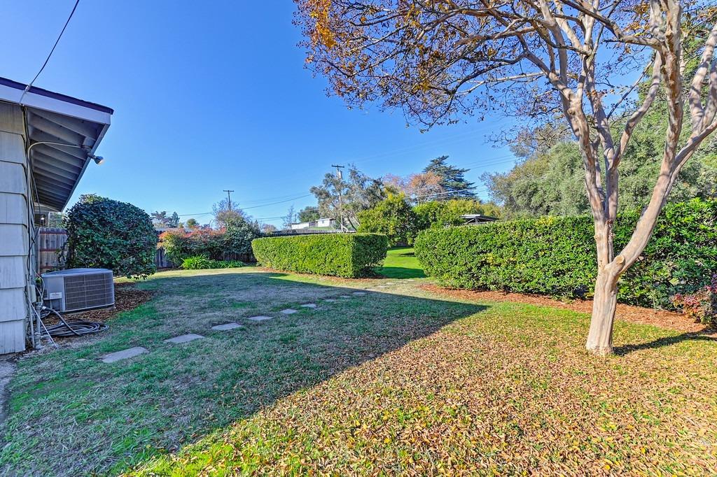 7551 Eastgate Avenue