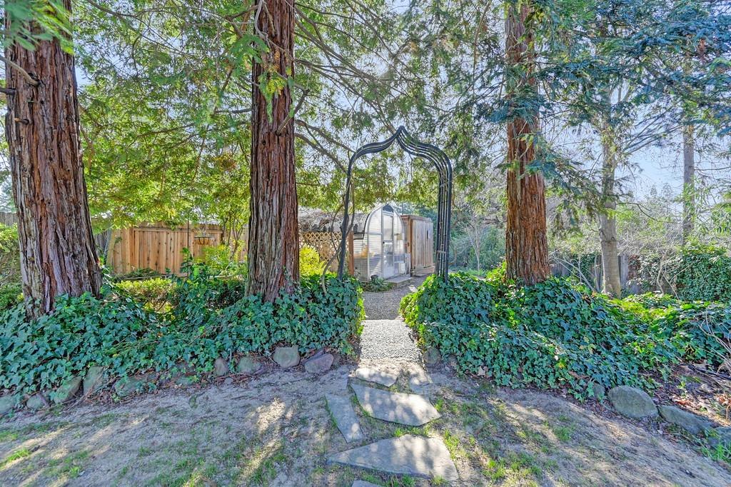 1340 Ridgedale Court