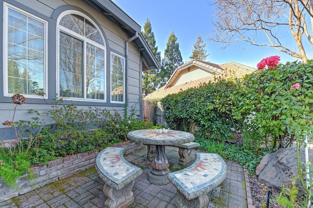 1340 Ridgedale Court