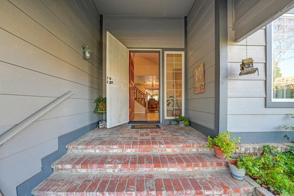 1340 Ridgedale Court