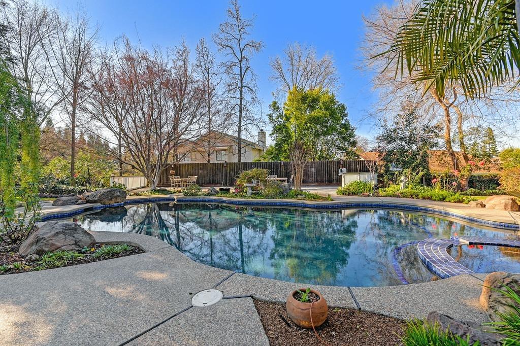 1340 Ridgedale Court