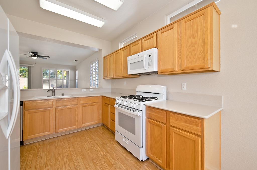 7489 School House Lane