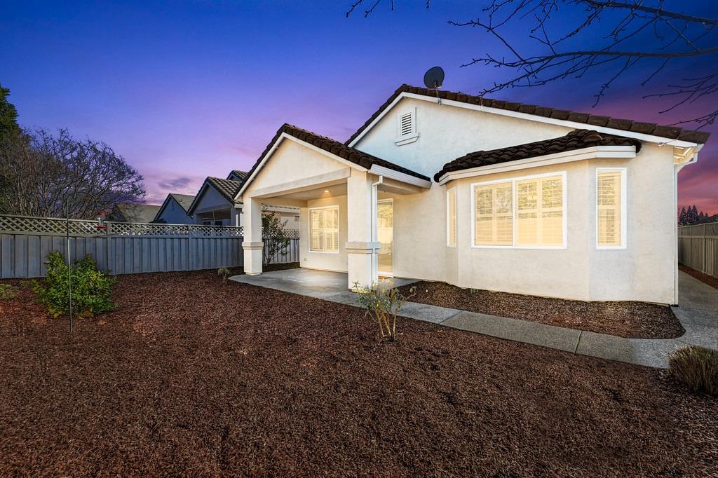 7489 School House Lane