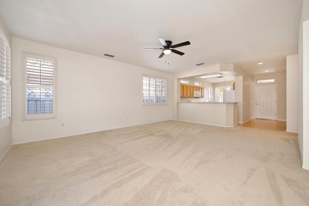 7489 School House Lane