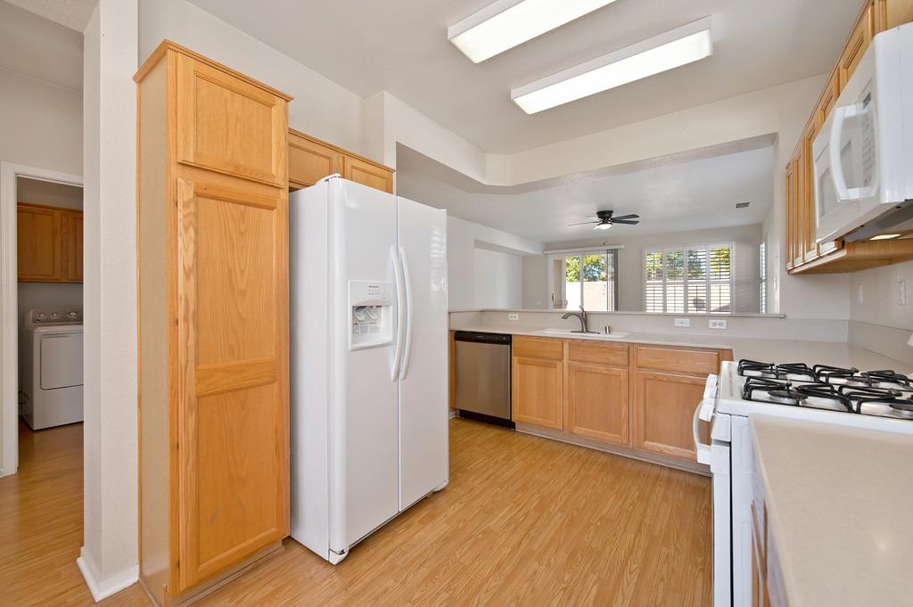 7489 School House Lane