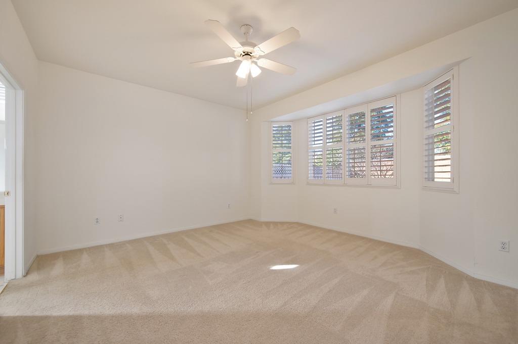 7489 School House Lane