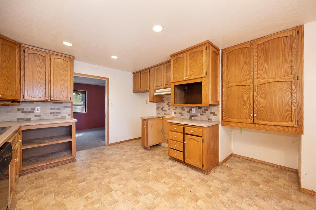 6180 Grizzly Flat Road