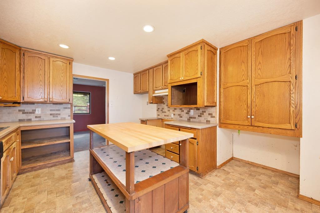 6180 Grizzly Flat Road