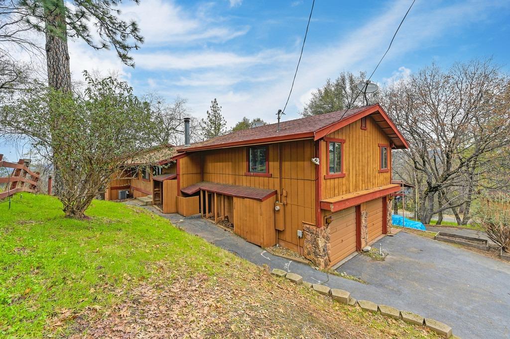 6180 Grizzly Flat Road