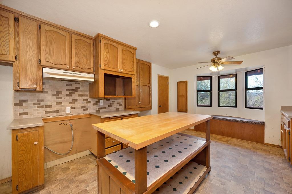 6180 Grizzly Flat Road