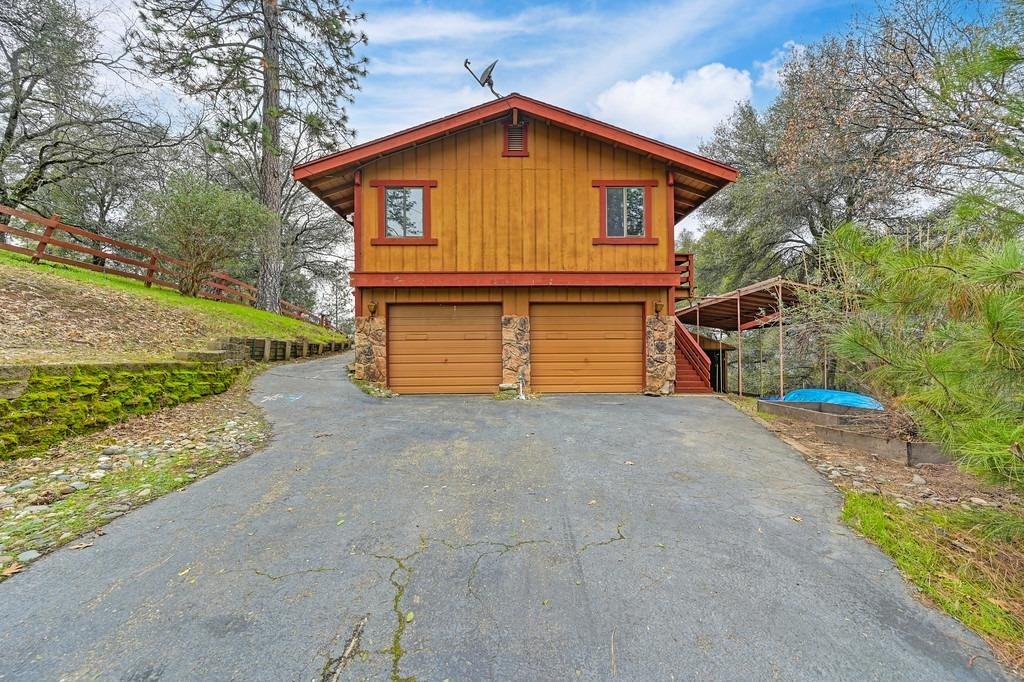 6180 Grizzly Flat Road