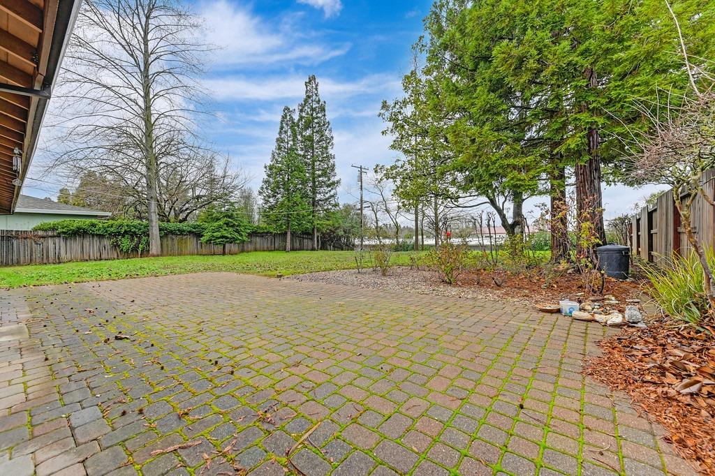 8461 Hidden Valley Circle