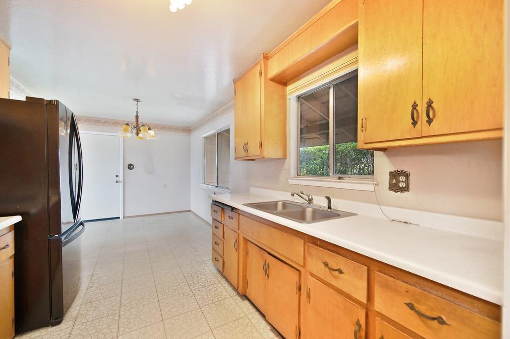 8461 Hidden Valley Circle