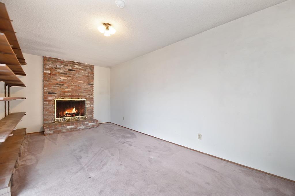 8461 Hidden Valley Circle