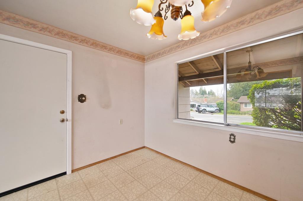 8461 Hidden Valley Circle