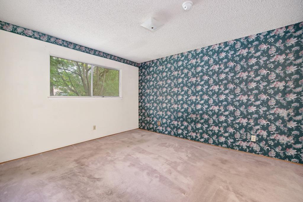 8461 Hidden Valley Circle