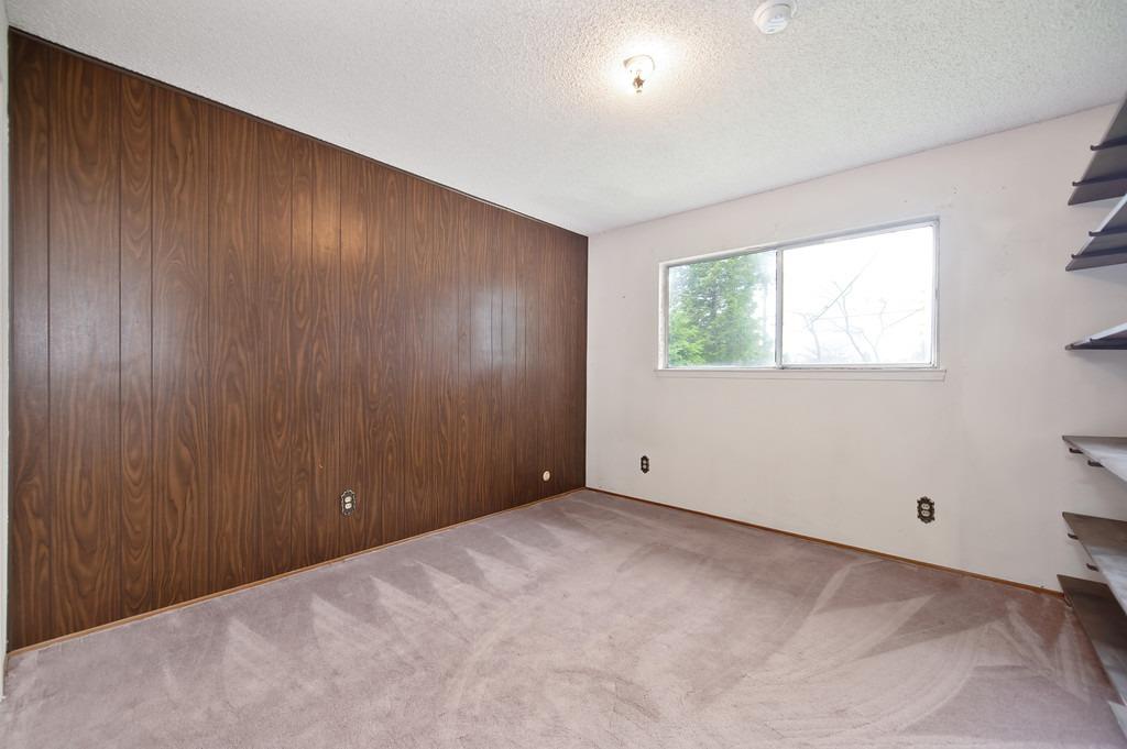 8461 Hidden Valley Circle