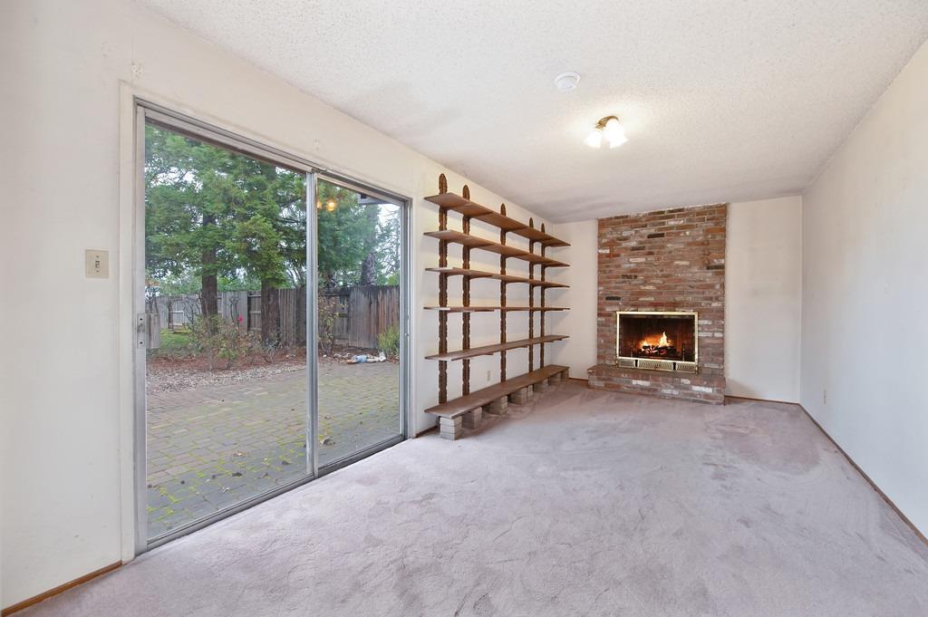 8461 Hidden Valley Circle