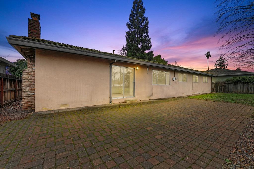 8461 Hidden Valley Circle