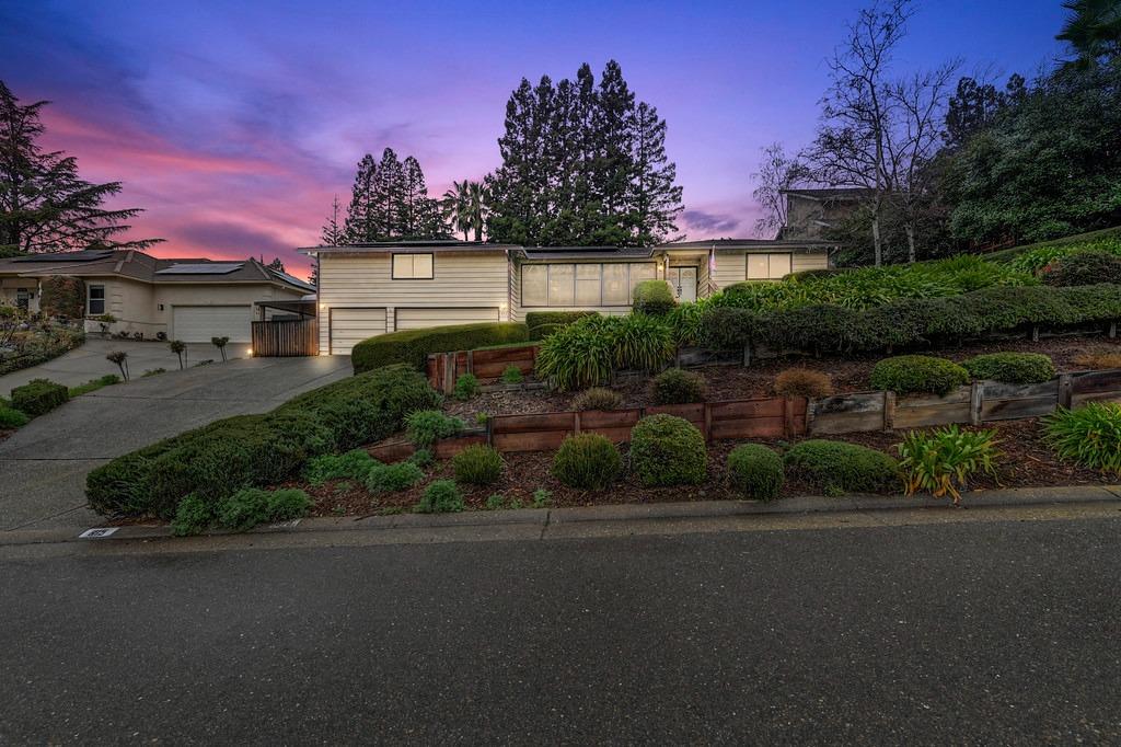 615 Cordillera Court