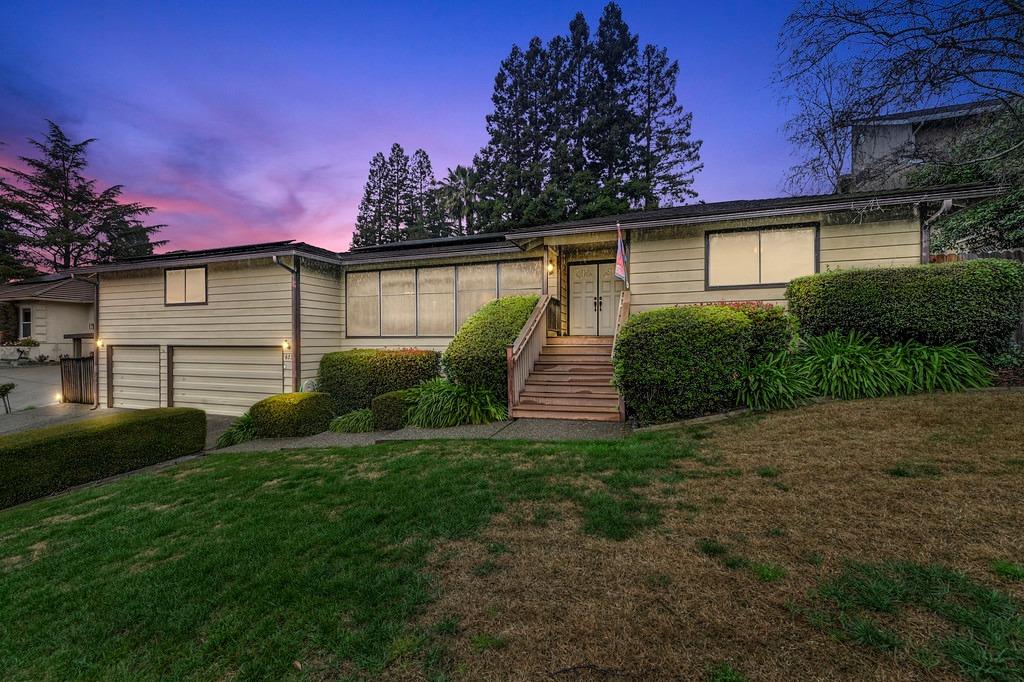 615 Cordillera Court